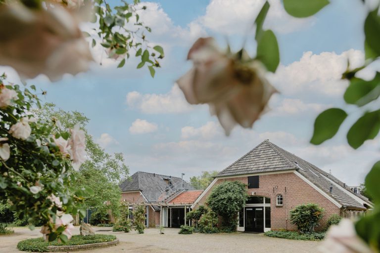 Uitzicht op de natuurlijke omgeving van Centrum Athanor in de Achterhoek, de locatie voor de Psoas Herfst Retraite bij Lochem.